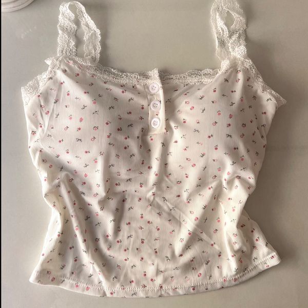 کراپ تاپ پری