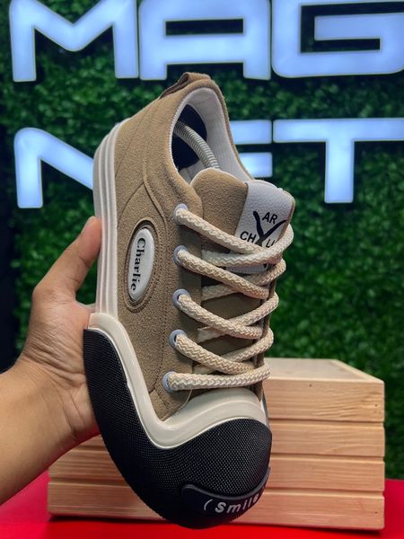 کتونی Charlie کرم