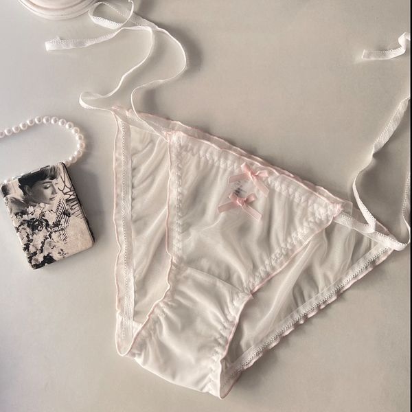 شورت توت فرنگی توری