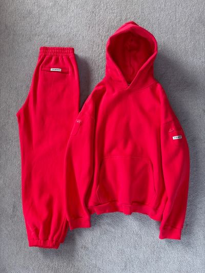 هودی جاگر قرمز 3نخ خارخورده