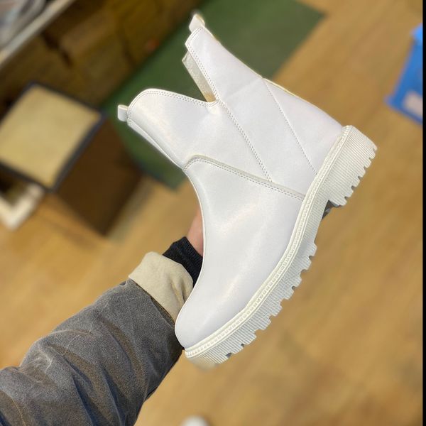 نیم بوت خرچنگی زنانه رنگ سفید