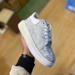 مک کویین زنانه