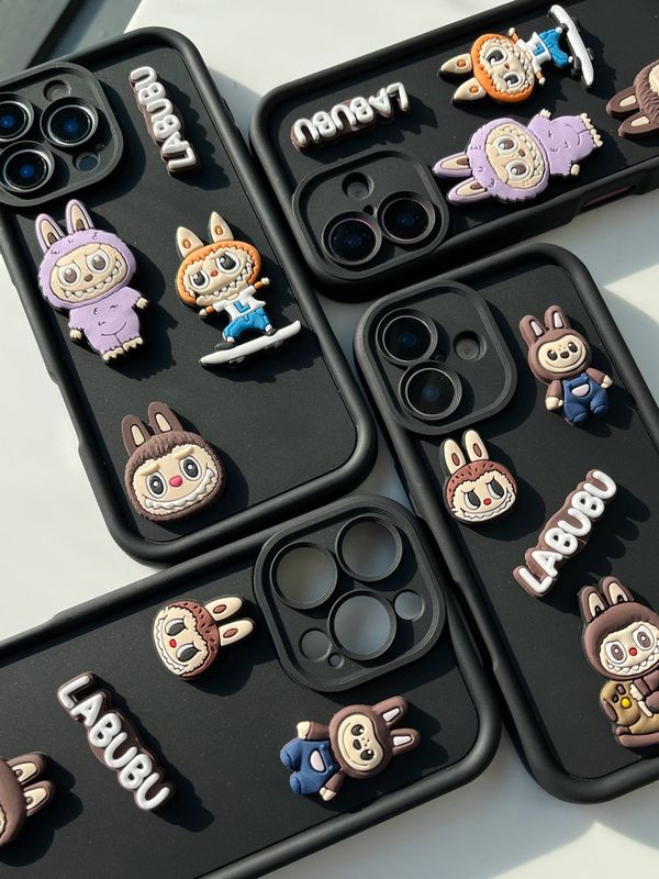 قاب آیفون لبوبو سولید🧸