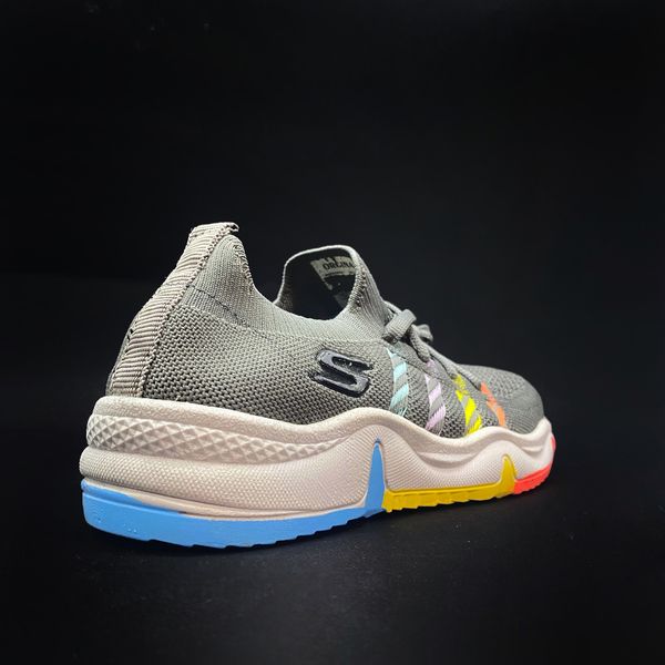 جورابی اسکیچرز زیره رنگی