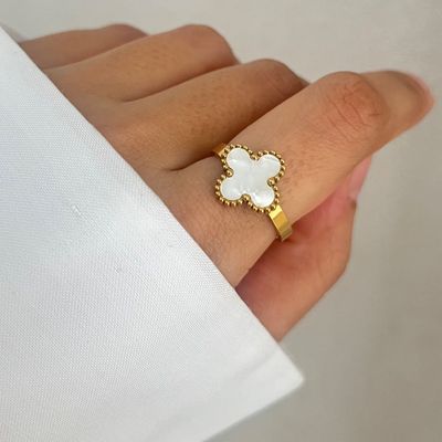 انگشتر ونکلیف سفید