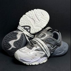 کتونی آدیداس دیلاکس مردانه طوسی سفید