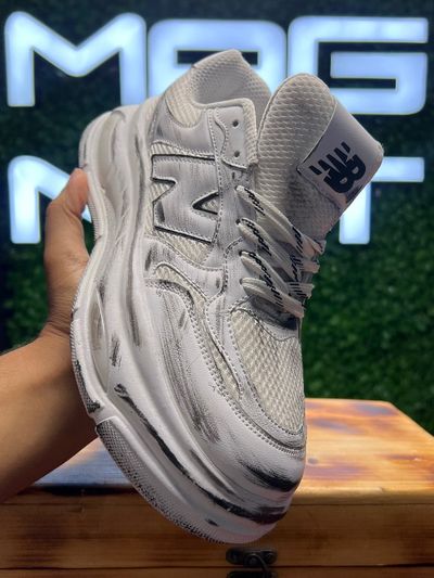کتانی NEW BALANCE سفید