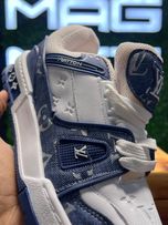 کتانی Louis Vuitton Trainer سفید آبی