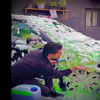 شامپو‌واکس کف رنگی سوپر ویژه 10لیتری سبز