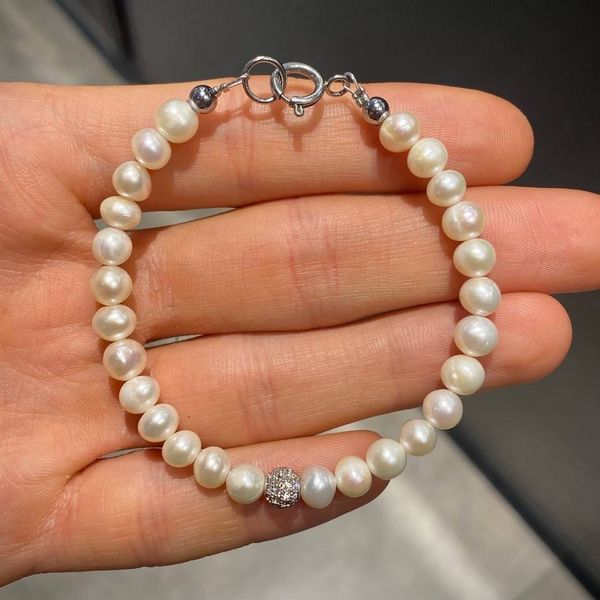 دستبند مروارید پرورشی (سایز 6 میل) با گوی سواروسکی
