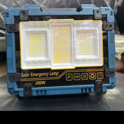 پروژکتور شارژی و خورشیدی 200 وات مدل 1-W8121