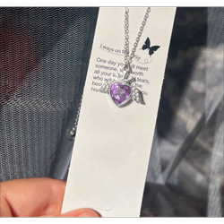 گردنبند قلب بالدار بنفش