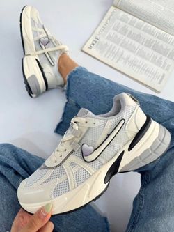 کتونی نایک تونر 8107