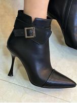 نیم بوت مجلسی سگکدار