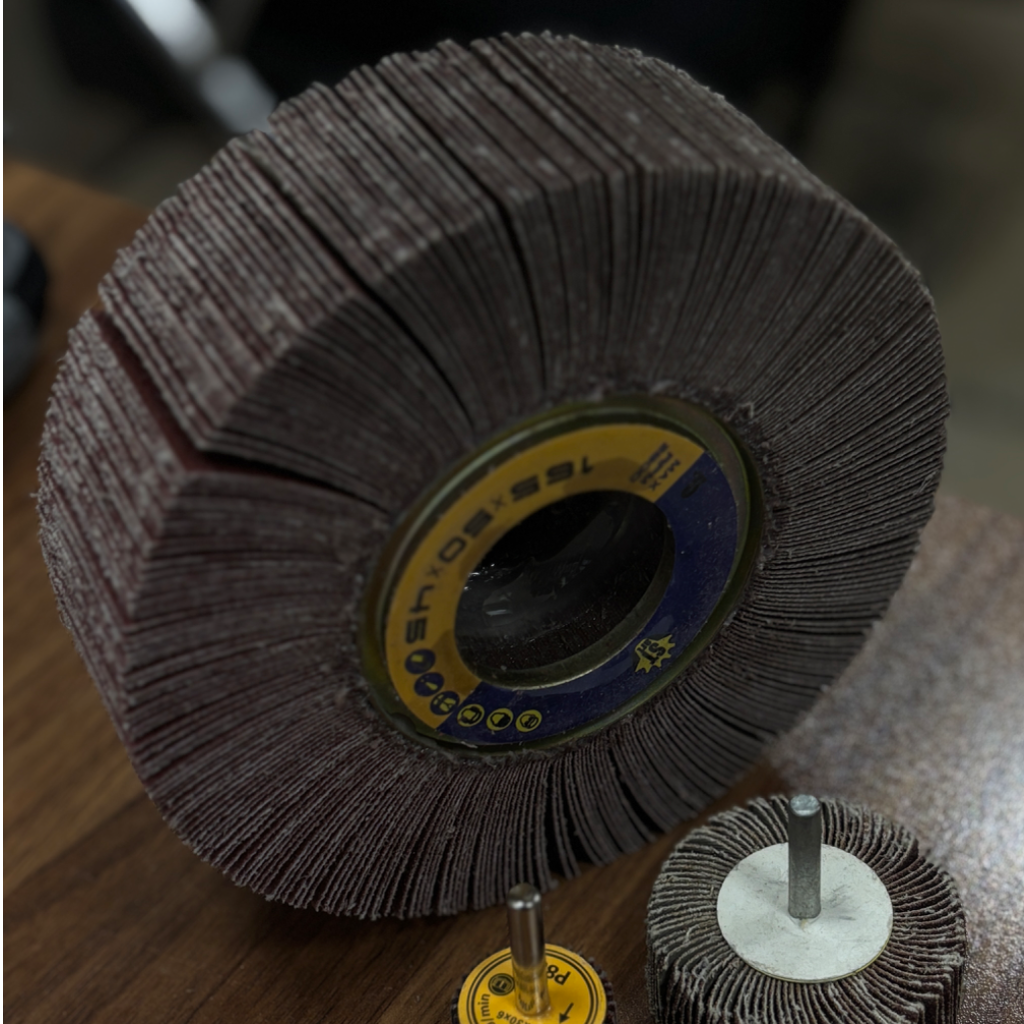 سنباده چتری هزار لا