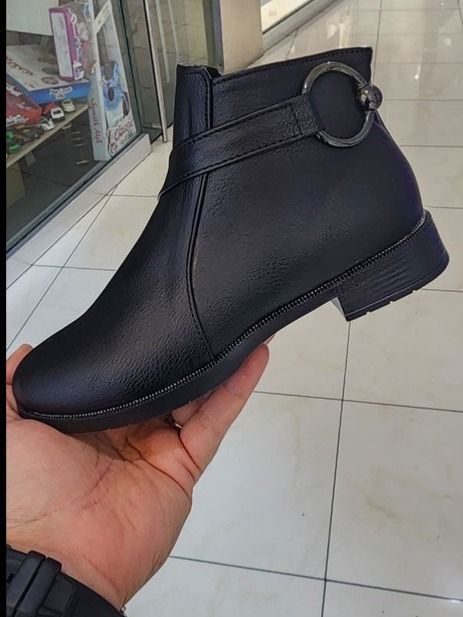 نیم بوت ساده سگک دایره