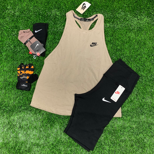 ست تاپ پشتکش و بایکر مشکی نایکی زنانه