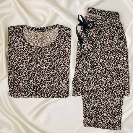 ست تیشرت و شلوار زنانه برند Attractive طرح پلنگی ریز (نخ پنبه درجه یک)