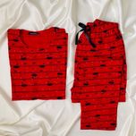 ست تیشرت و شلوار زنانه برند Attractive طرح قو مشکی (نخ پنبه - قرمز)