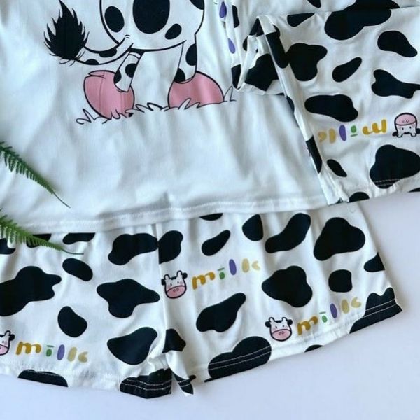 ست 3 تکه راحتی زنانه طرح گاو و Milk (تیشرت، شلوار و شلوارک) - فری سایز