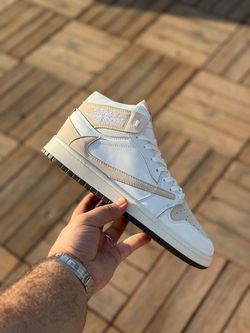 کفش تراویس ساقدار کرم