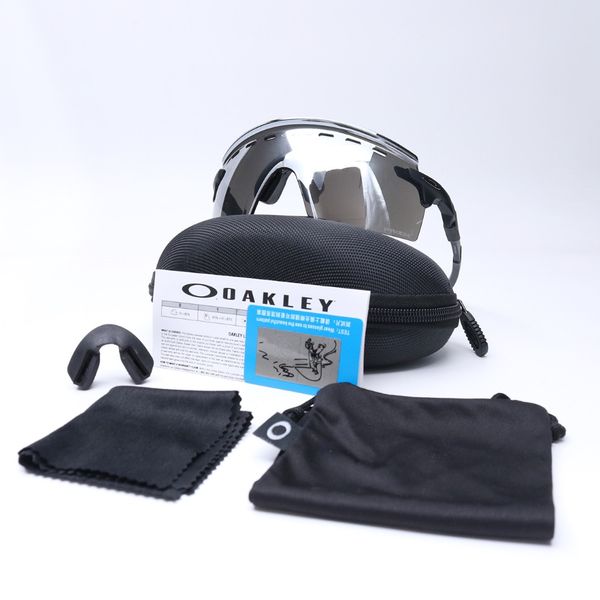 عینک برند OAKLEY کد 181402