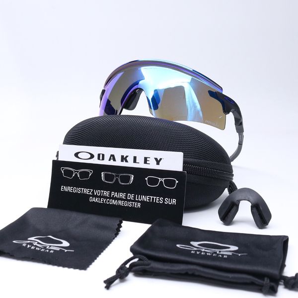 عینک برند OAKLEY کد 181401
