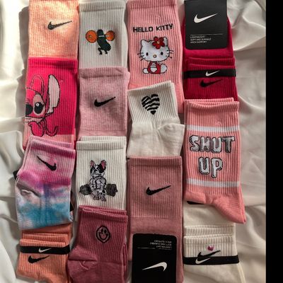 جوراب های صورتی بلک فرایدی