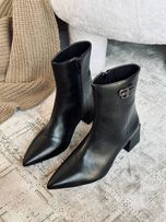 نیم بوت Balenciagaنوک تیز