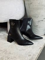 نیم بوت Balenciagaنوک تیز