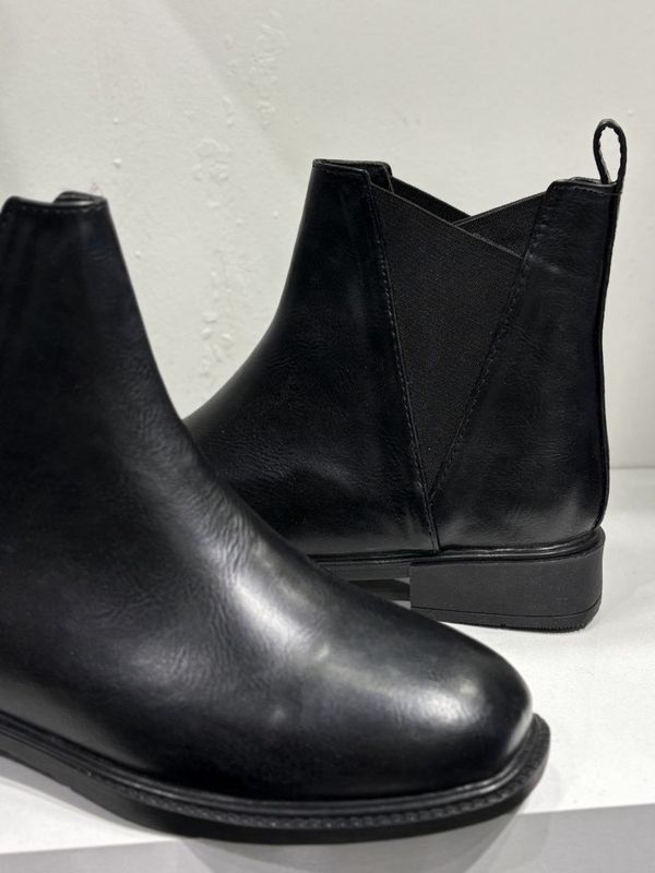 نیم بوت کلاسیک دو طرف کش