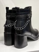 نیم بوت زنجیری