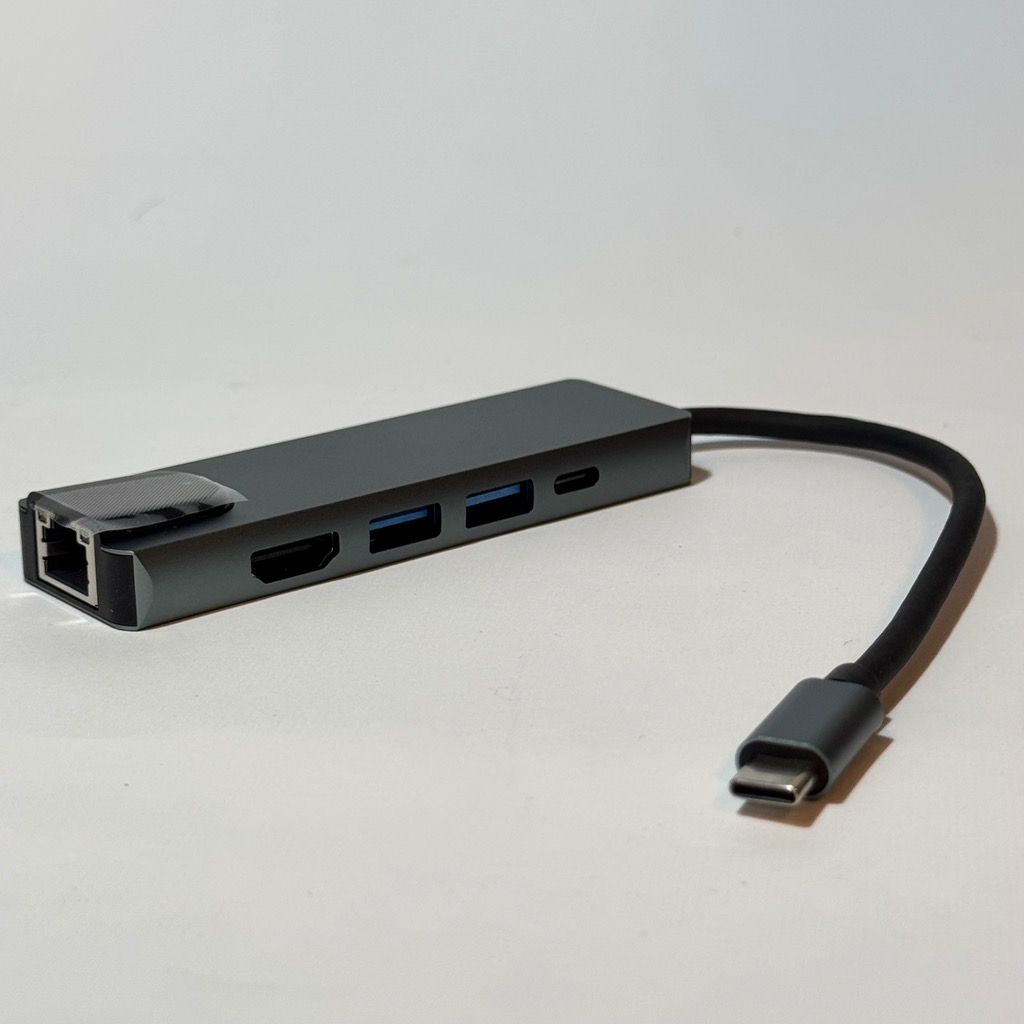 تصویر تبدیل و هاب 5 پورت Type-C 