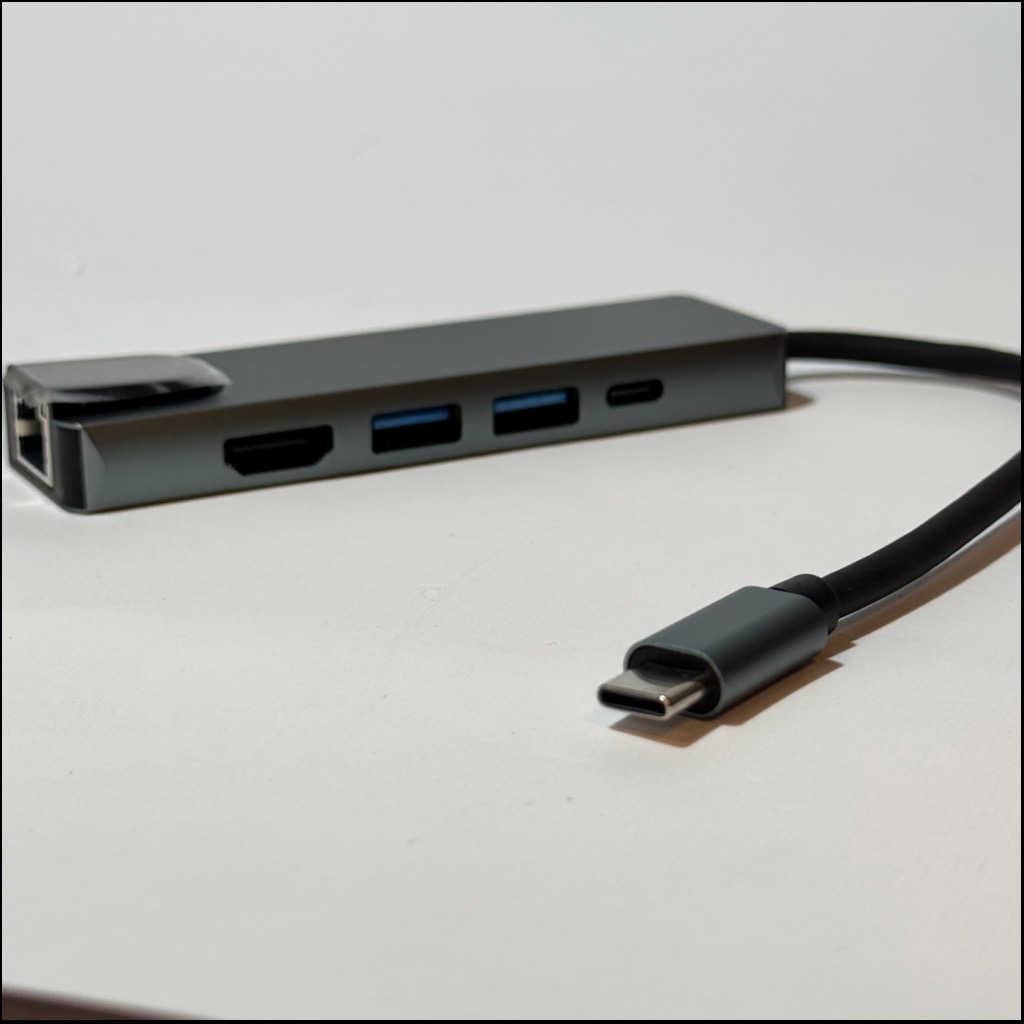تصویر تبدیل و هاب 5 پورت Type-C 