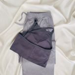 ست پیشنهادی شین‌دخت: نیم‌تنه خاکستری و شلوار طوسی کبریتی (راحت و منعطف)