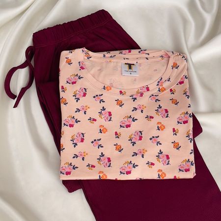 ست تیشرت شلوار راحتی گل گلبهی