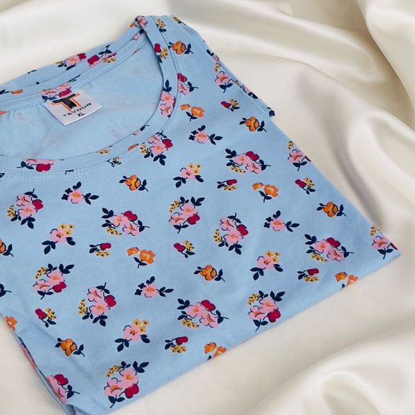 تیشرت نخی زنانه طرح گلگلی آبی برند T&Your (نرم و لطیف)