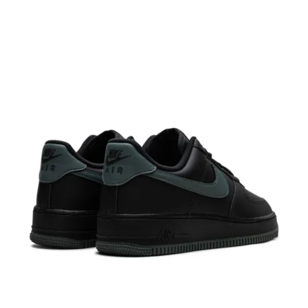 Nike Air Force 1 vintage green