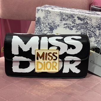 کیف dior با بند چرمی
