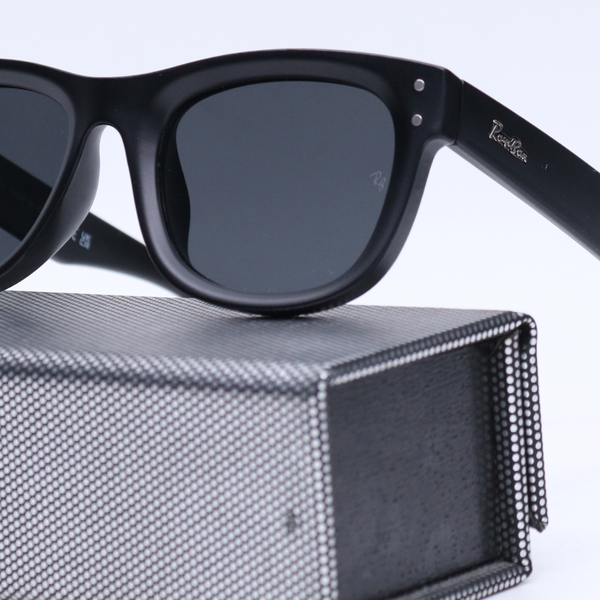 عینک برند RAYBAN کد 181193