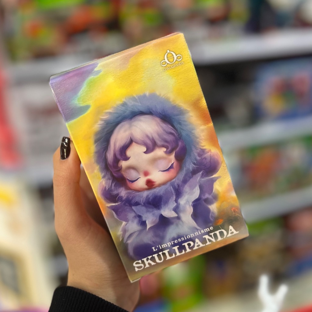 تصویر عروسک جعبه ای شانسی اسکول‌پاندا 