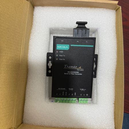 مبدل کانورتر موگزا MOXA TCF 142-s-sc