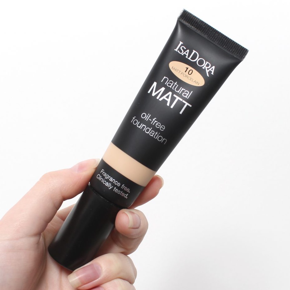 کرم پودر ایزادورا مدل نچرال مات حجم 35 میل Isadora natural matt oil free foundation  کد: ۱۳۰۰۹