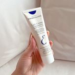 کرم تغذیه کننده مرطوب کننده و آبرسان 6 کاربرد امبرلیوس Emberliosse Light Moisturizer Multi Fonction Cream