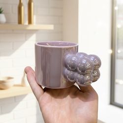 ماگ سرامیکی دسته توپی بنفش