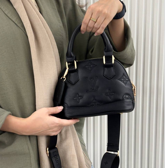 ال وی برجسته کوچک