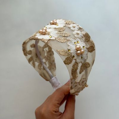 تل نشکن توری گلدوزی مروارید دوزی کرم نسکافه ای