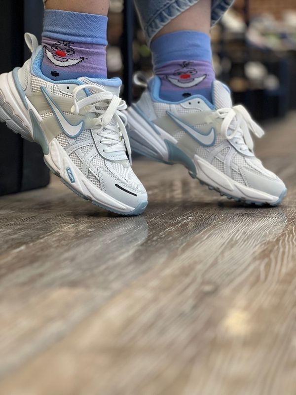 کتونی نایک v2k