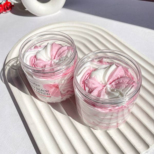 بستنی و لوسیون روشن کننده هلو و عسل بدن سادور SADOER