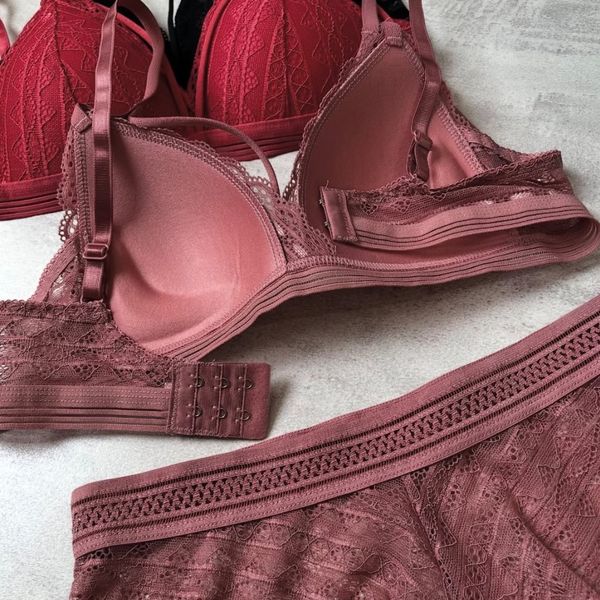 ست شورت و سوتین گیپور هارنسی زنانه